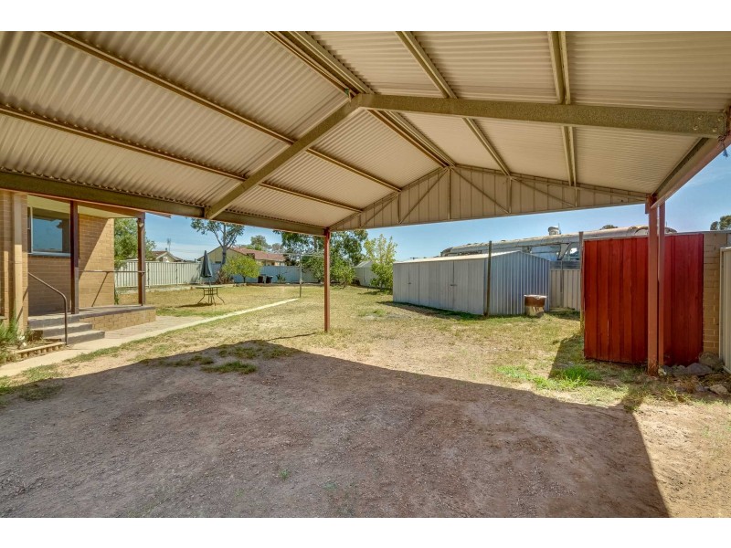 4 Burch Court, California Gully VIC 3556