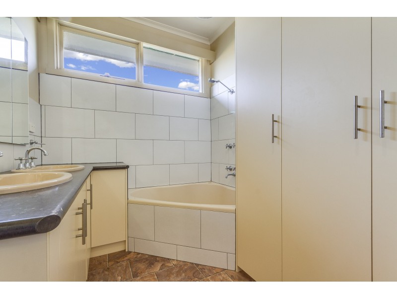 29 Grant Street, Goornong VIC 3557