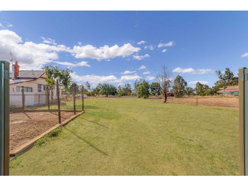 29 Grant Street, Goornong VIC 3557