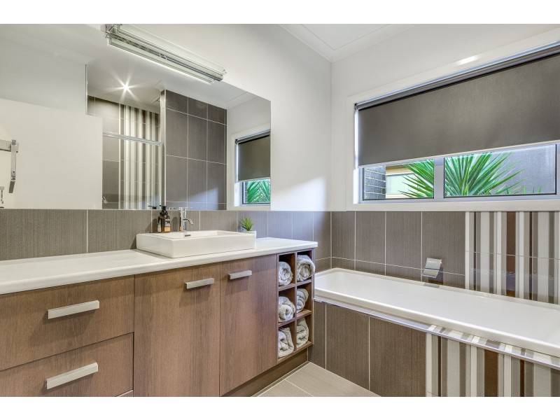 21 Kristy Drive, Spring Gully VIC 3550