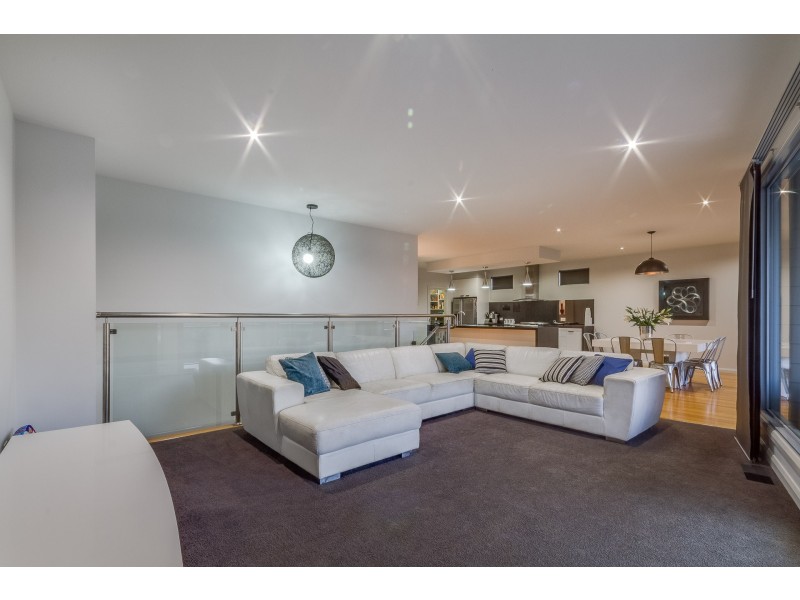 21 Kristy Drive, Spring Gully VIC 3550