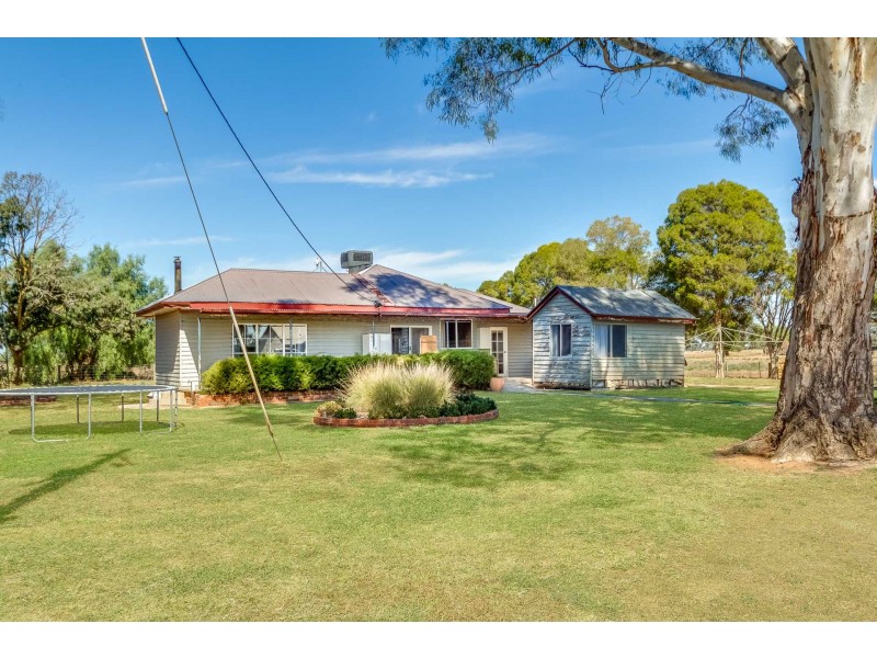 60 Thompsons Rd, Cohuna VIC 3568