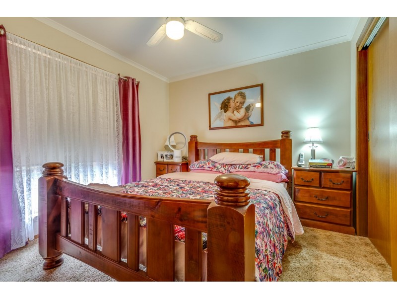 2/60-64 Strickland Road, East Bendigo VIC 3550