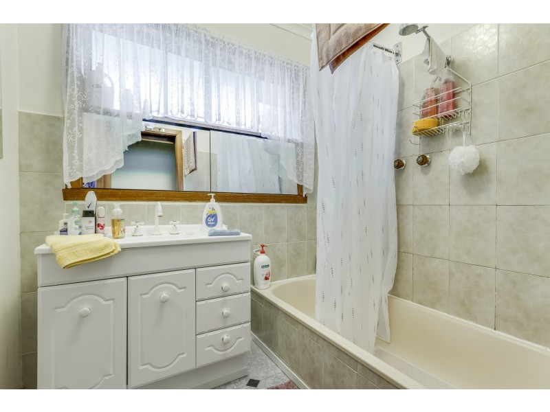 2/60-64 Strickland Road, East Bendigo VIC 3550