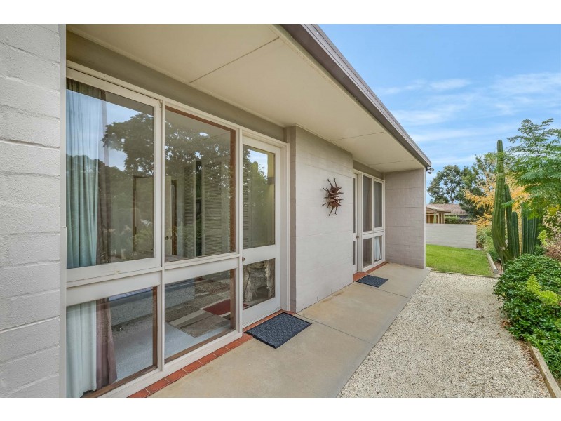 31 Dowding Street, California Gully VIC 3556