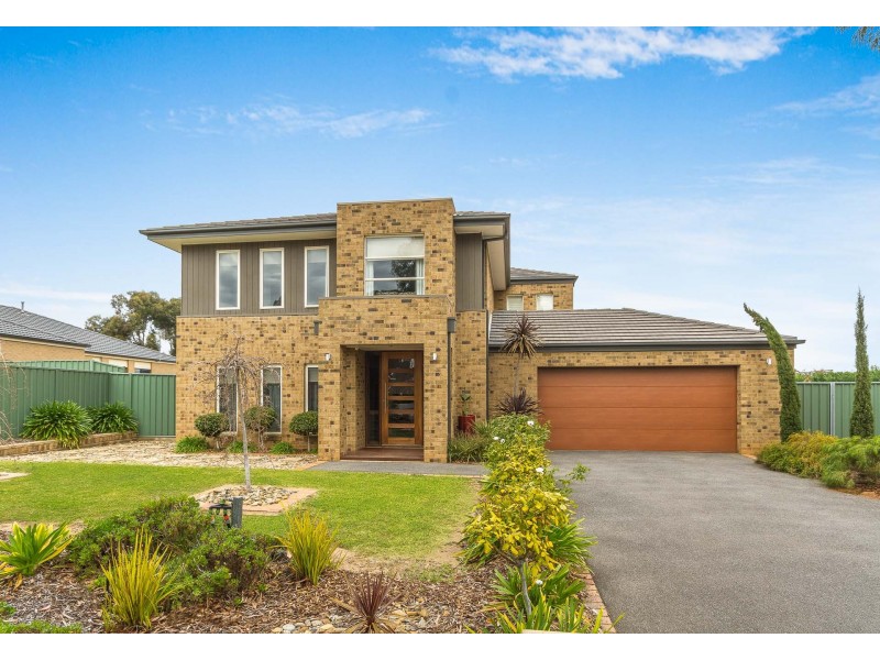 12 Arlington Court, Maiden Gully VIC 3551