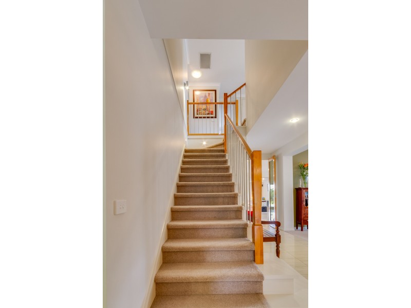 12 Arlington Court, Maiden Gully VIC 3551