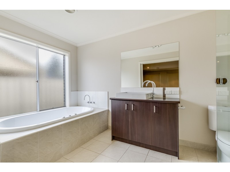 3 Young Court, Strathfieldsaye VIC 3551