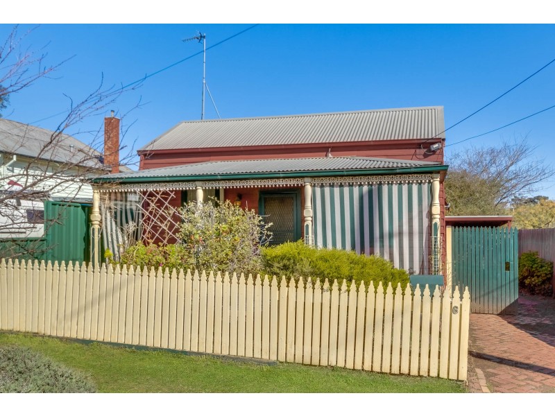 6 Barrell Street, Eaglehawk VIC 3556