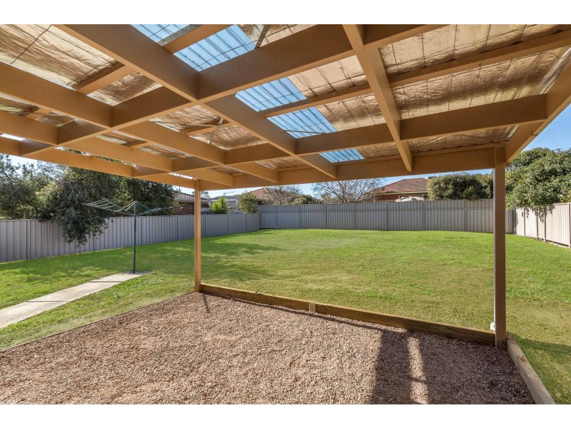 30 Powells Avenue, Strathdale VIC 3550