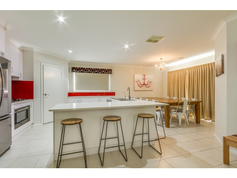 16 Marlo Court, Strathdale VIC 3550