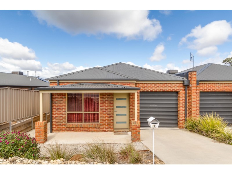 3b Alison Boulevard, Epsom VIC 3551