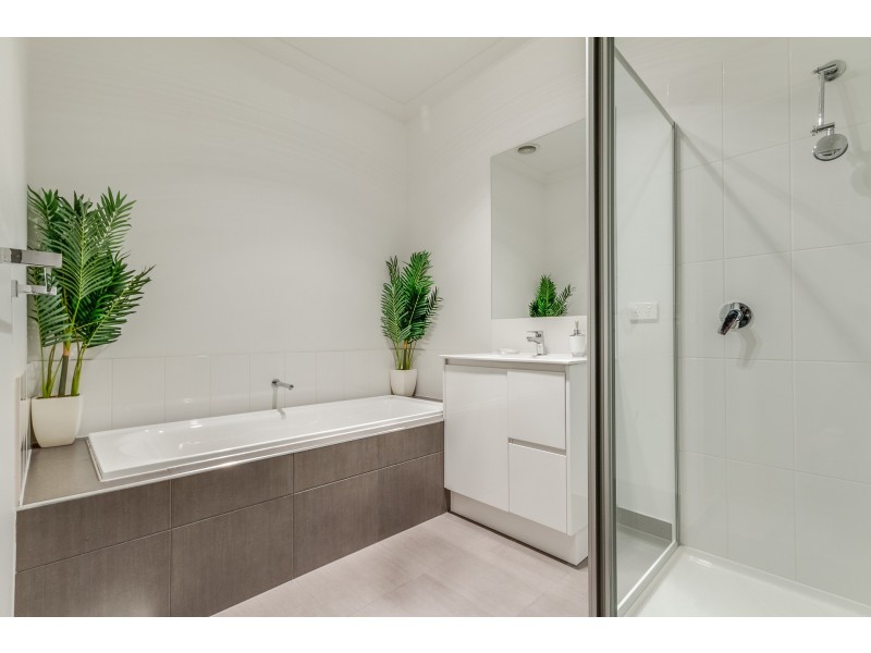 3b Alison Boulevard, Epsom VIC 3551
