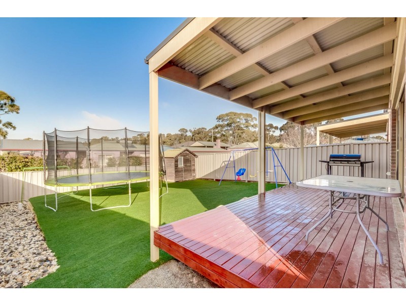 3b Alison Boulevard, Epsom VIC 3551