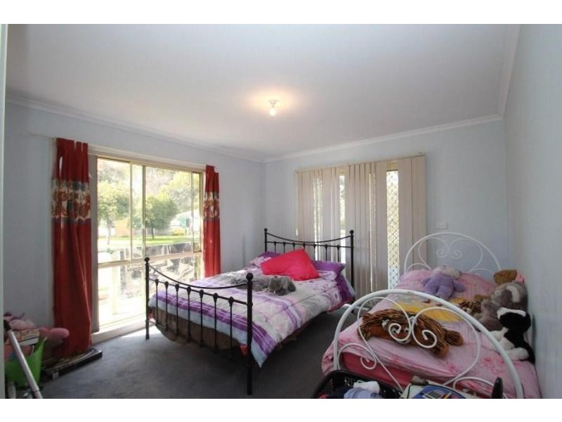 911 Captain Cook Dr, Glenroy NSW 2640