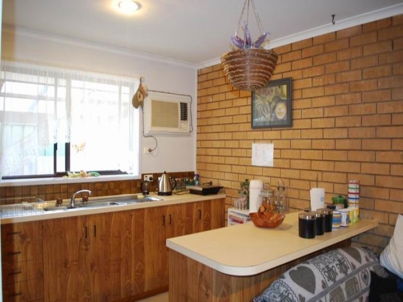 3/432 Kotthoff St, Lavington NSW 2641