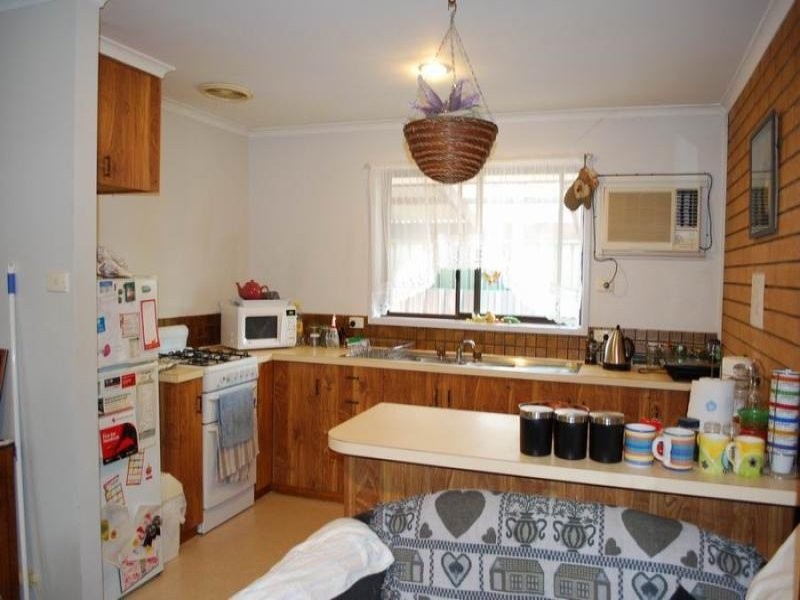 3/432 Kotthoff St, Lavington NSW 2641