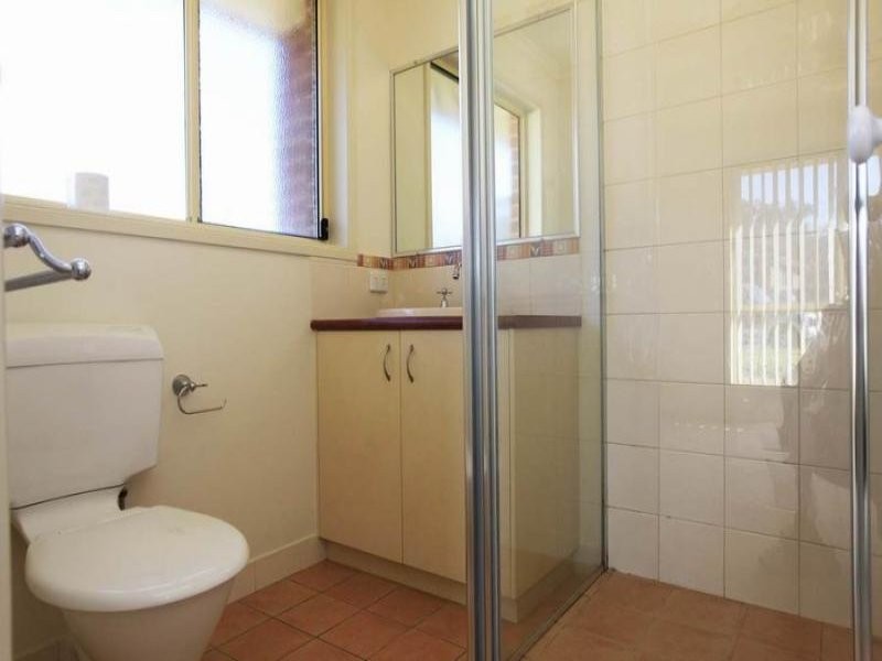 61 Jacaranda St, West Albury NSW 2640