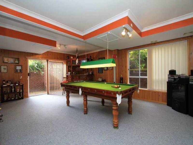 9 Darrung Pl, Lavington NSW 2641
