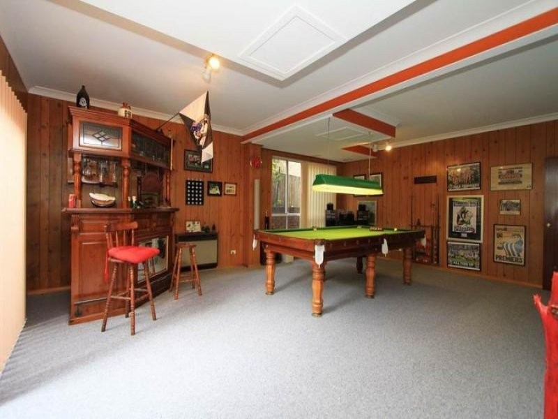 9 Darrung Pl, Lavington NSW 2641