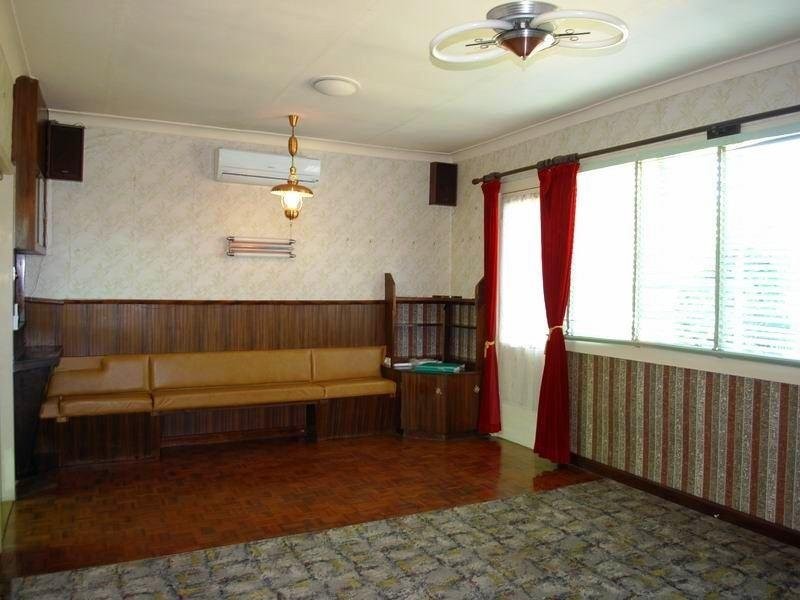 34 Carstens St, Lavington NSW 2641