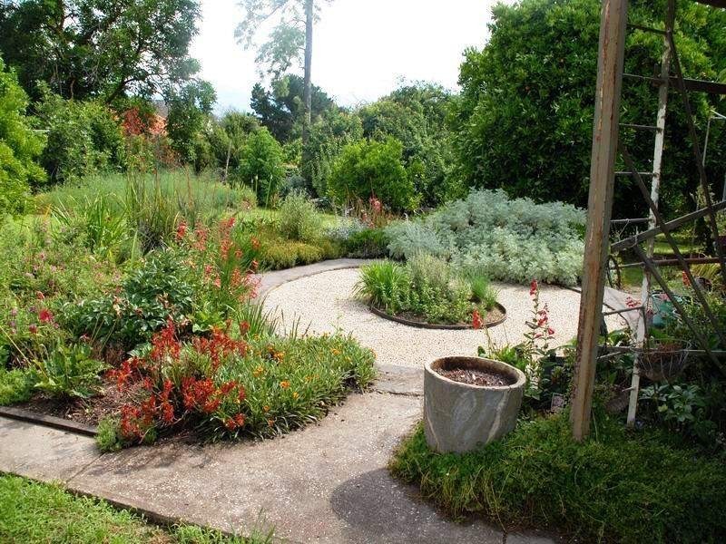 34 Carstens St, Lavington NSW 2641