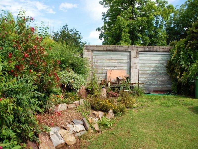 34 Carstens St, Lavington NSW 2641