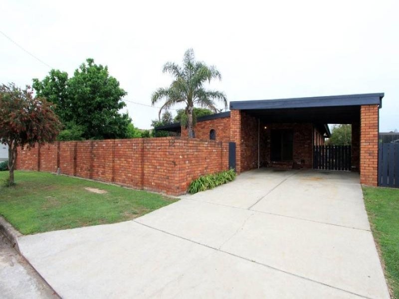12 Brent Ct, Lavington NSW 2641