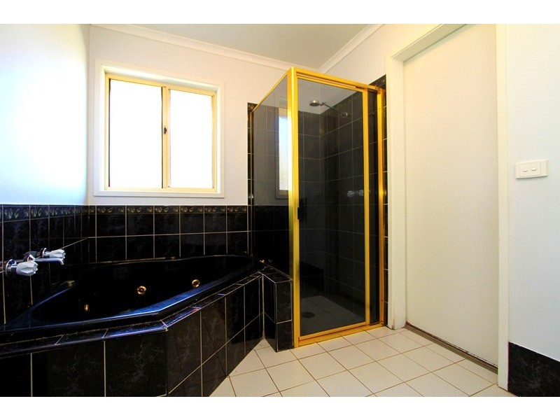 15 Sundew Court, Thurgoona NSW 2640