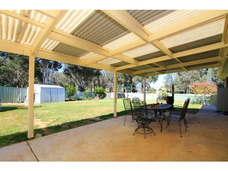 15 Sundew Court, Thurgoona NSW 2640