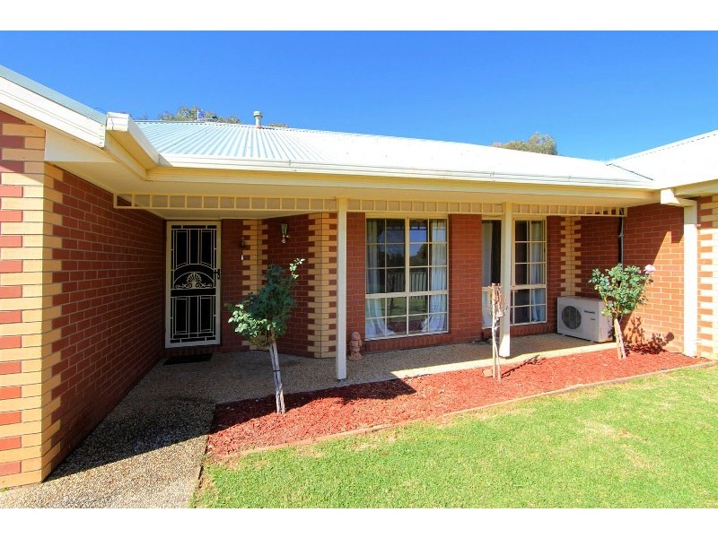 15 Sundew Court, Thurgoona NSW 2640