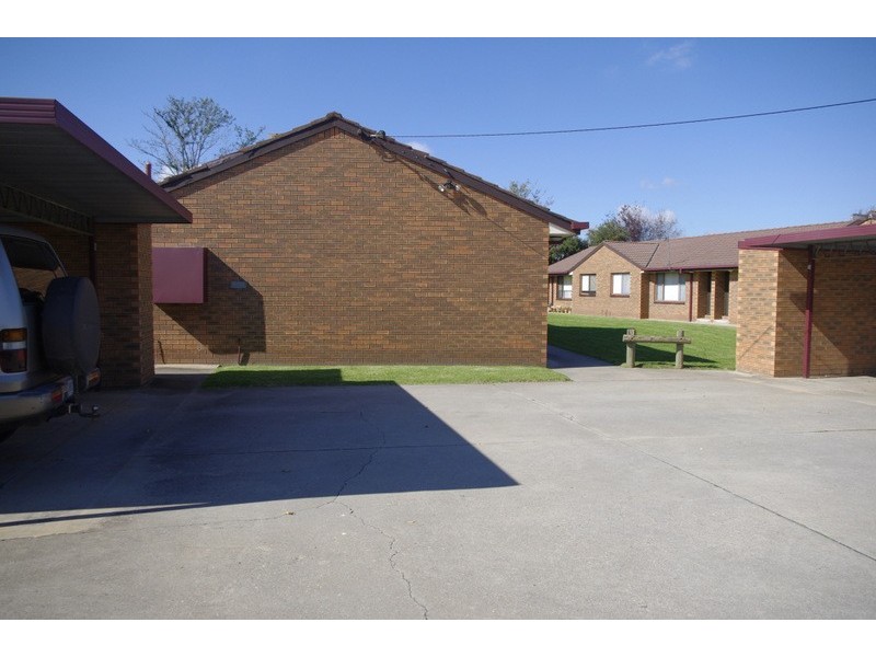 7/418 Bevan Street, Lavington NSW 2641