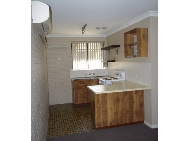 7/418 Bevan Street, Lavington NSW 2641