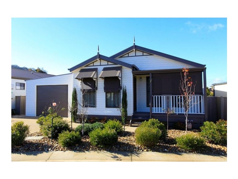 11/639 Kemp Street, Lavington NSW 2641