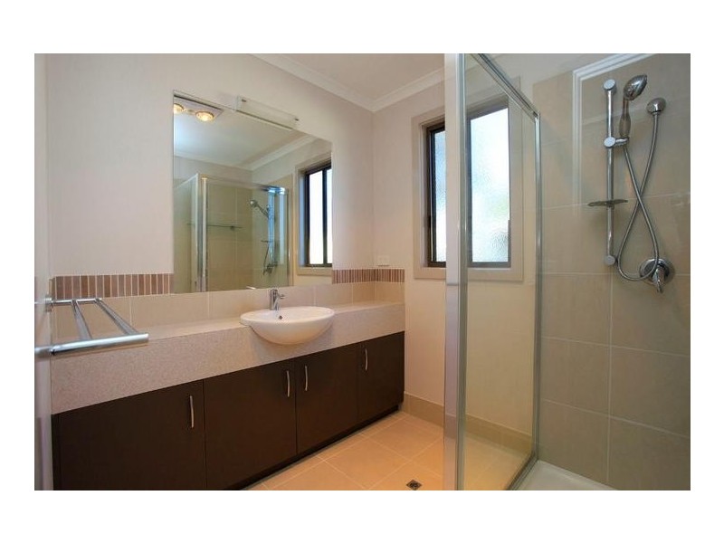 11/639 Kemp Street, Lavington NSW 2641