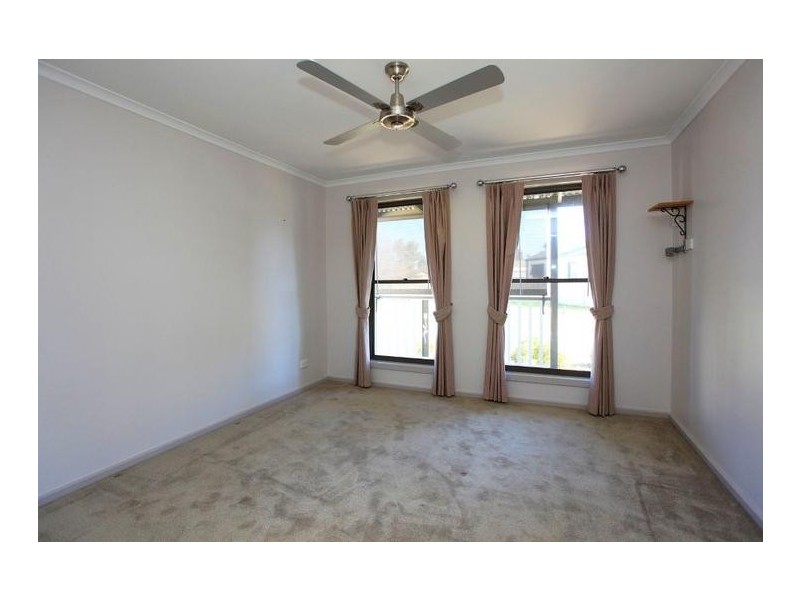 11/639 Kemp Street, Lavington NSW 2641