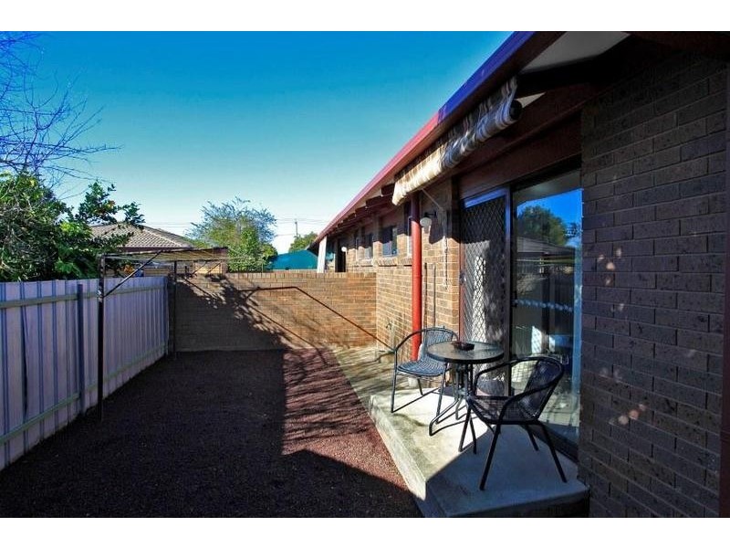 5/405 Griffith Road, Lavington NSW 2641