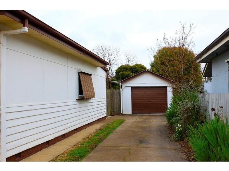 1063 Bardia Street, North Albury NSW 2640