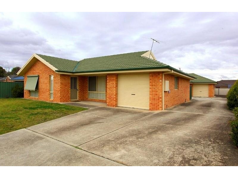 1/13 Rachel Court, Lavington NSW 2641