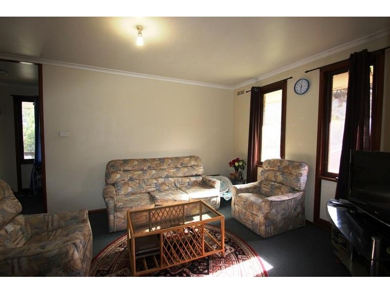 33 Hibiscus Crescent, West Albury NSW 2640