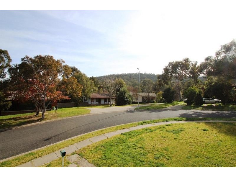 33 Hibiscus Crescent, West Albury NSW 2640