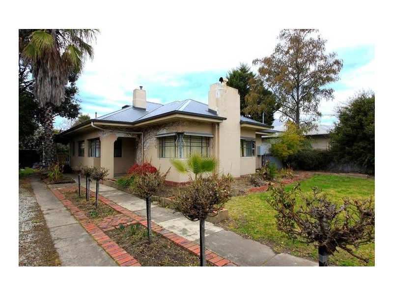 748 Vine Street, Albury NSW 2640