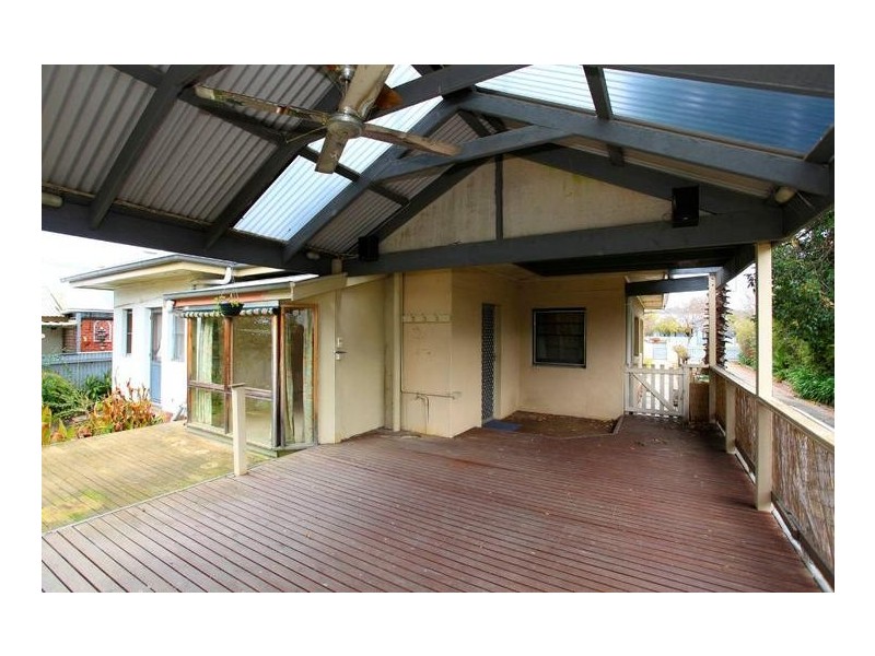 748 Vine Street, Albury NSW 2640