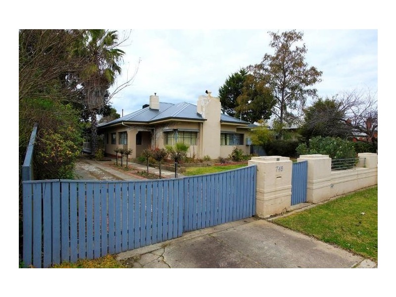 748 Vine Street, Albury NSW 2640
