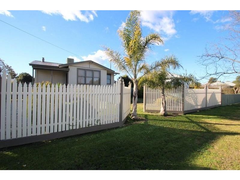 226 Swan Street, North Albury NSW 2640