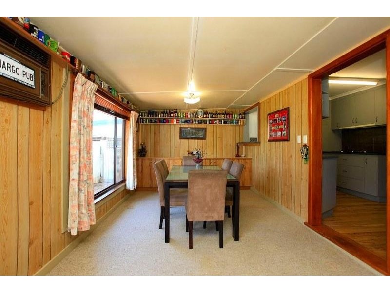 391 Hedley Crescent, Lavington NSW 2641