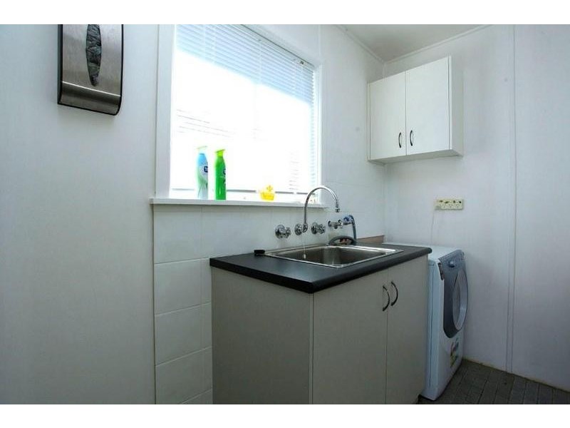 391 Hedley Crescent, Lavington NSW 2641