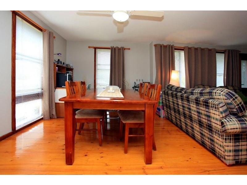 365 Kentucky Avenue, Lavington NSW 2641