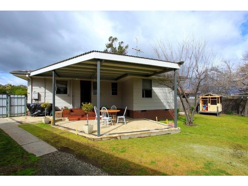 365 Kentucky Avenue, Lavington NSW 2641