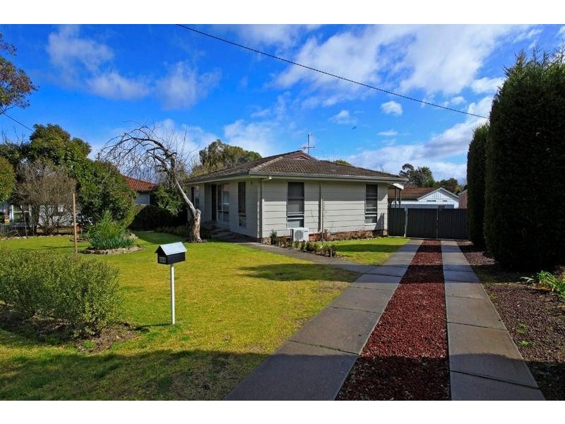 365 Kentucky Avenue, Lavington NSW 2641